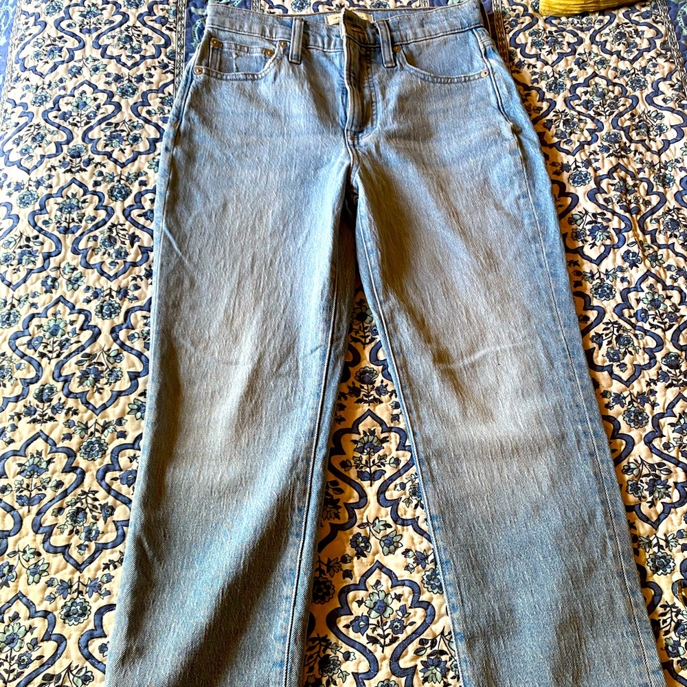 Madewell perfect vintage jean light wash size 25p. Finished hem